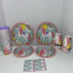 NWT Unicorn Party Suplies Set New